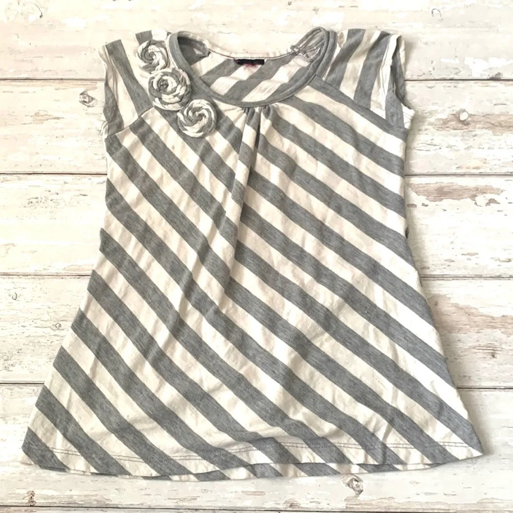 Girls 6/7 Gray White Striped Shirt Short Sleeves The Children’s Place Size 6 7